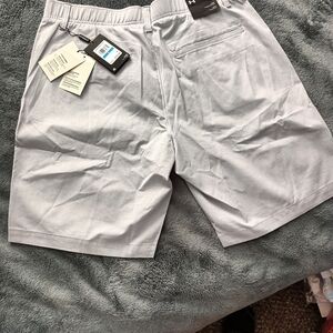 UNDER ARMOR 36 WAIST NEUTRAL COLOR